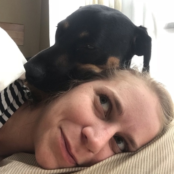 Allergy Alert! There’s a dog in this house! - Picture 7 of 8